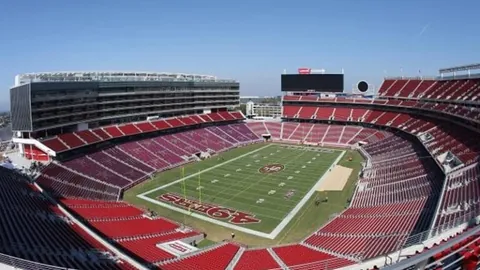 利物浦与阿森纳战平，萨卡建功萨拉赫救火，榜首易主。