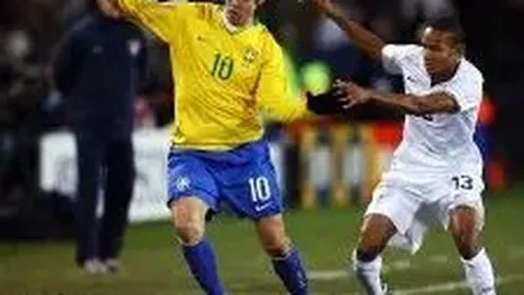 库里复出助勇士赛季不败，鹈鹕111-95败北